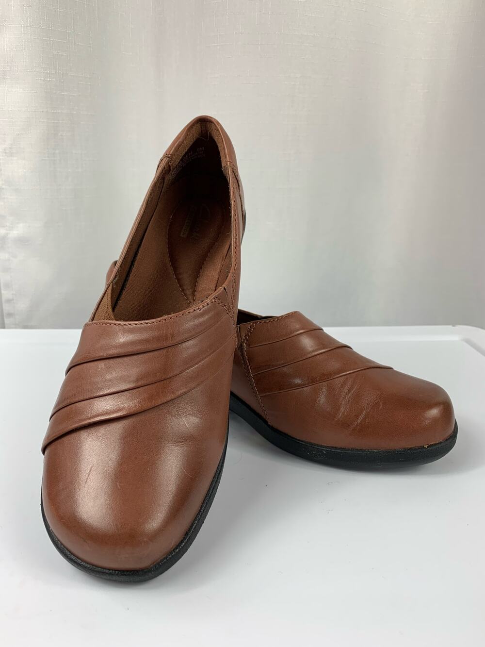 Clarks Esha Essy Flats Tan Low Heel Size 8